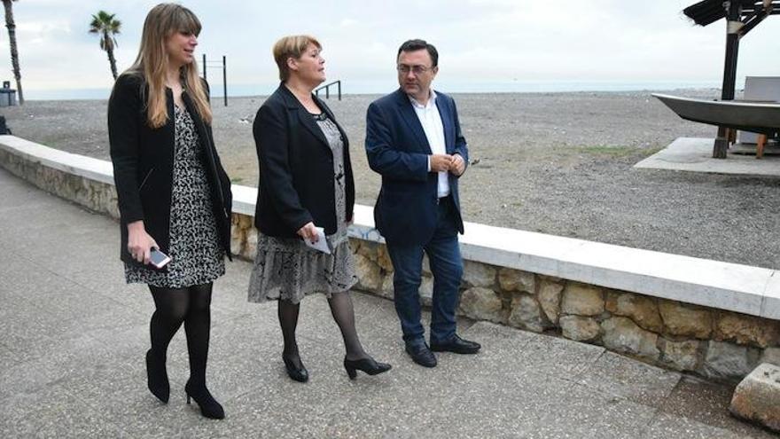 Martín Palop, María del Carmen Moreno y Heredia, ayer.