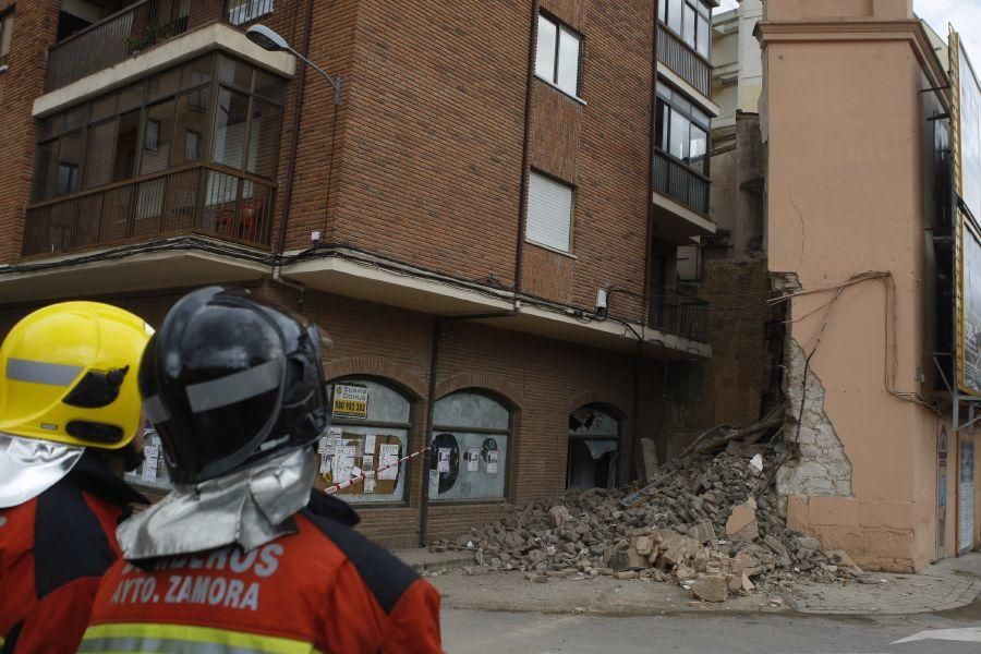 Derrumbe en plaza de la Puentica