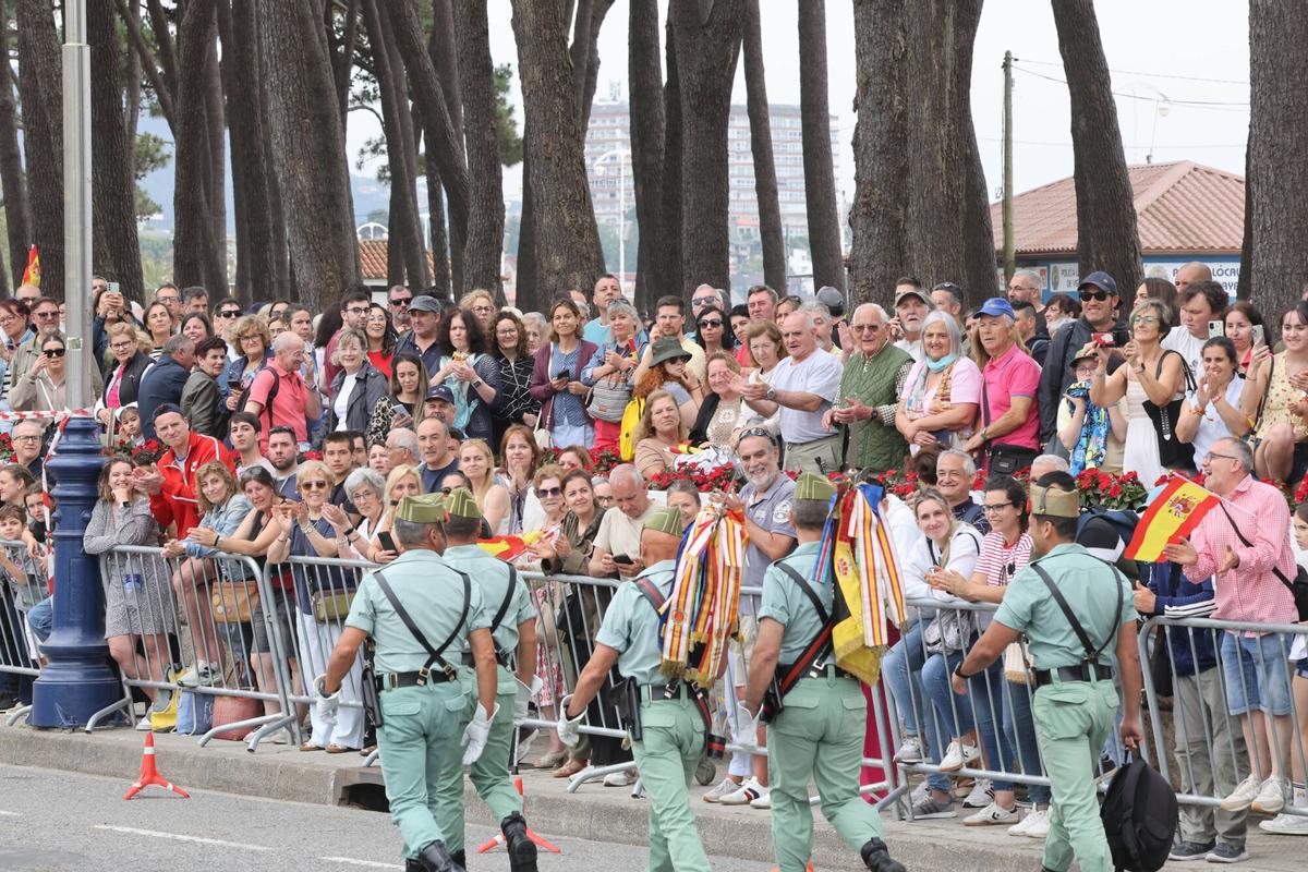 Vigo se rinde al desfile de la Fuerzas Armadas Vigo se rinde al desfile de la Fuerzas Armadas