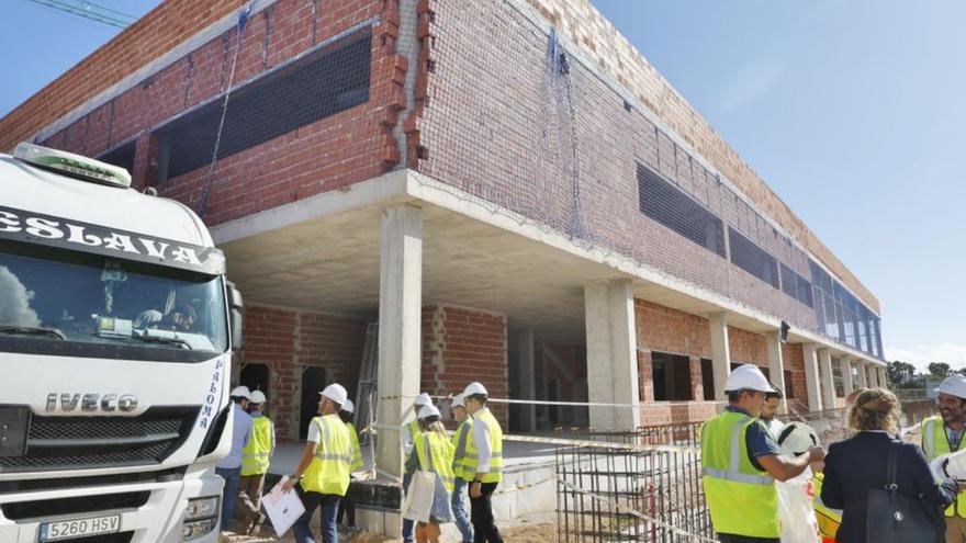 Las 14 obras del Edificant en Torrevieja siguen sin arrancar tras un año de trámites
