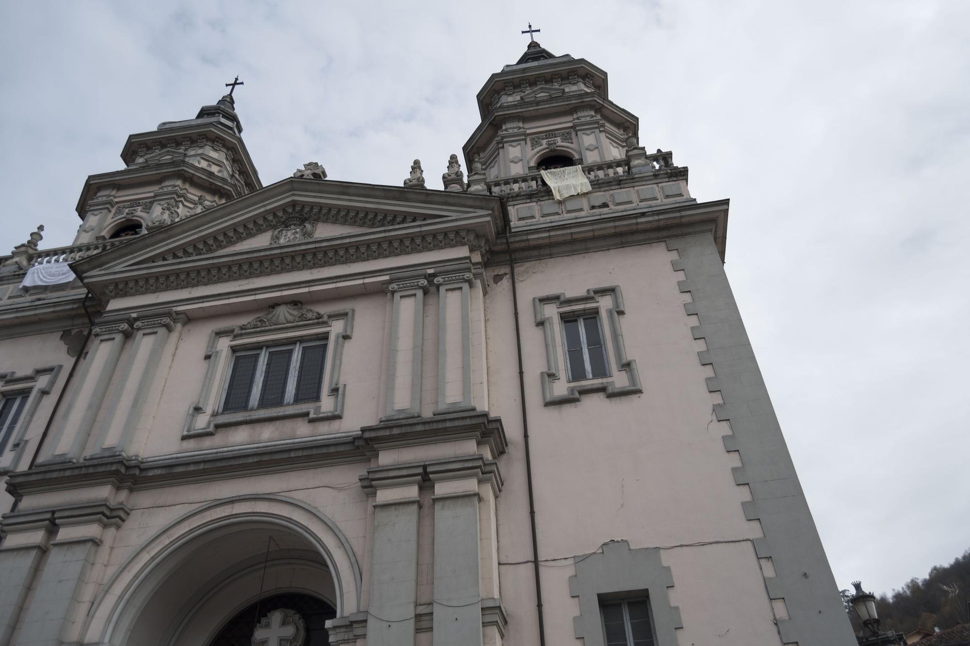 Hosteleros encerrados en Mieres