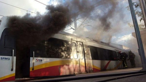 Se incendia un tren en la estación de Binissalem