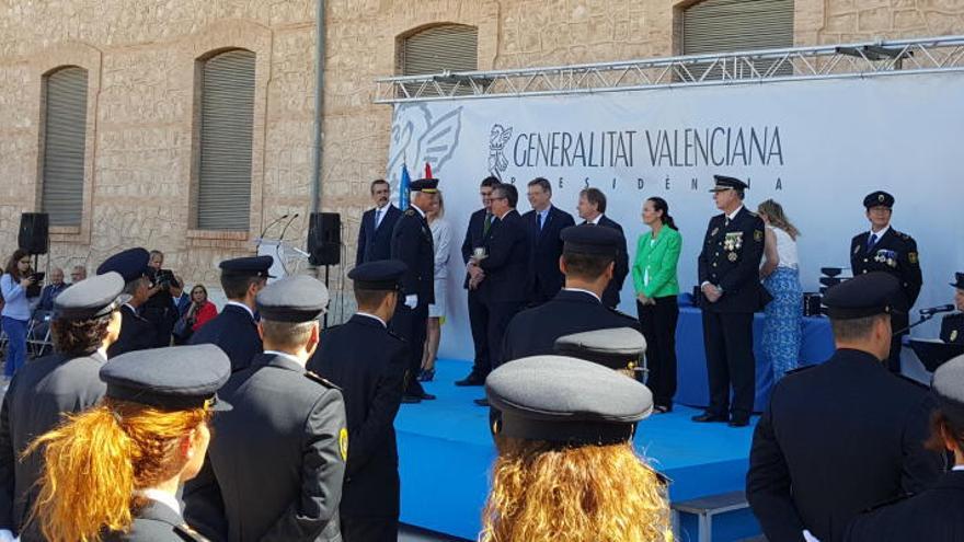 La Generalitat reconoce la labor de la Policía Local de Alicante