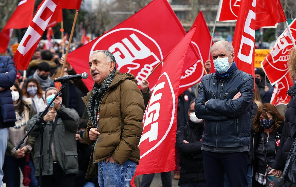 CCOO i la UGT urgeixen el Govern central a derogar la reforma laboral: «O hi ha BOE o les mobilitzacions només han fet que començar» CCOO i la UGT urgeixen el Govern central a derogar la reforma laboral: «O hi ha BOE o les mobilitzacions només han fet que començar»