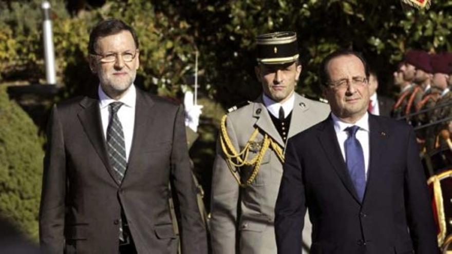 Rajoy recibe a Hollande en La Moncloa