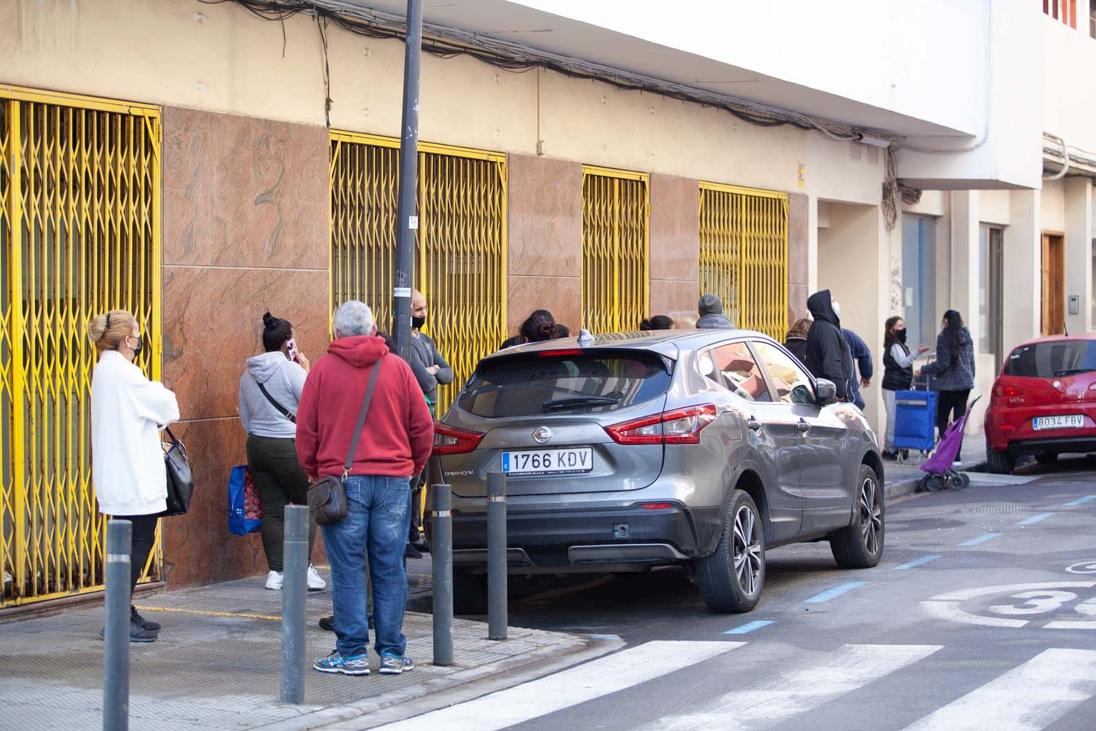 La solidaridad de Ibiza repone las estanterías del banco de alimentos de Cáritas