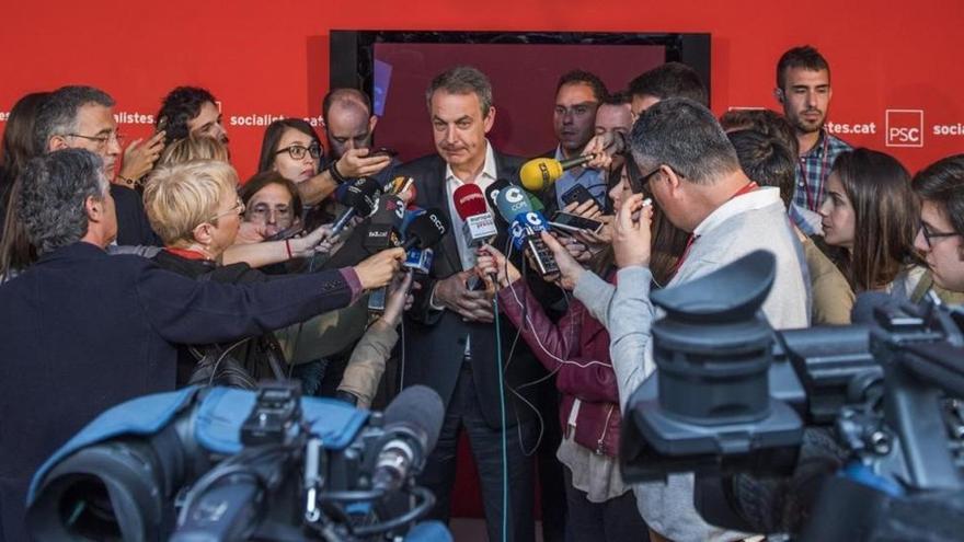 Zapatero pide acabar con los &quot;prejuicios&quot; contra Díaz en Cataluña por ser mujer y andaluza