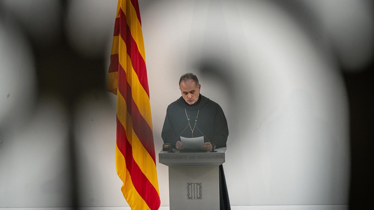 Acto de entrega de la Medalla de Honor de la institución, en la categoría de oro, al Monasterio de Montserrat.