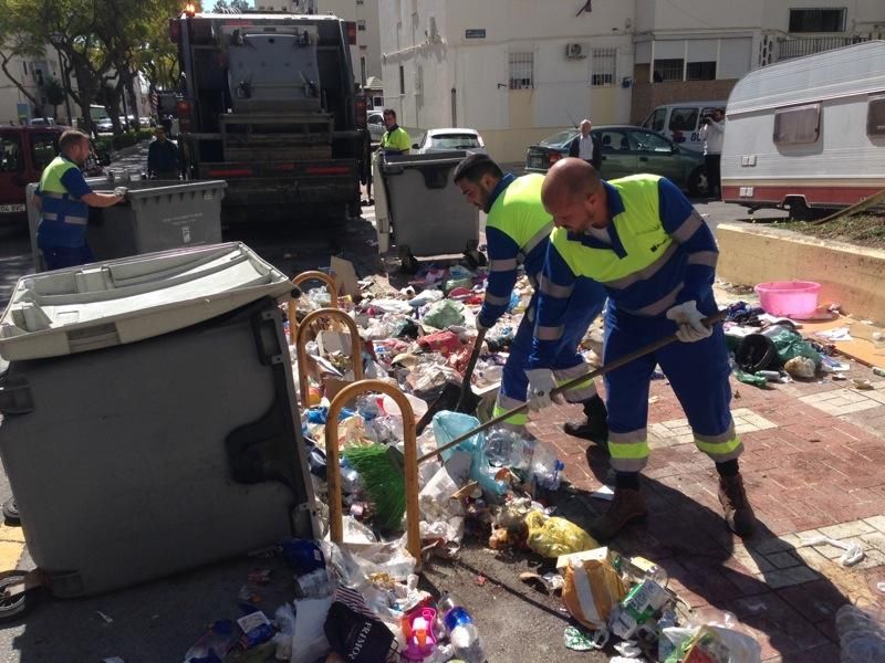 Recogida de basura en La Palmilla.