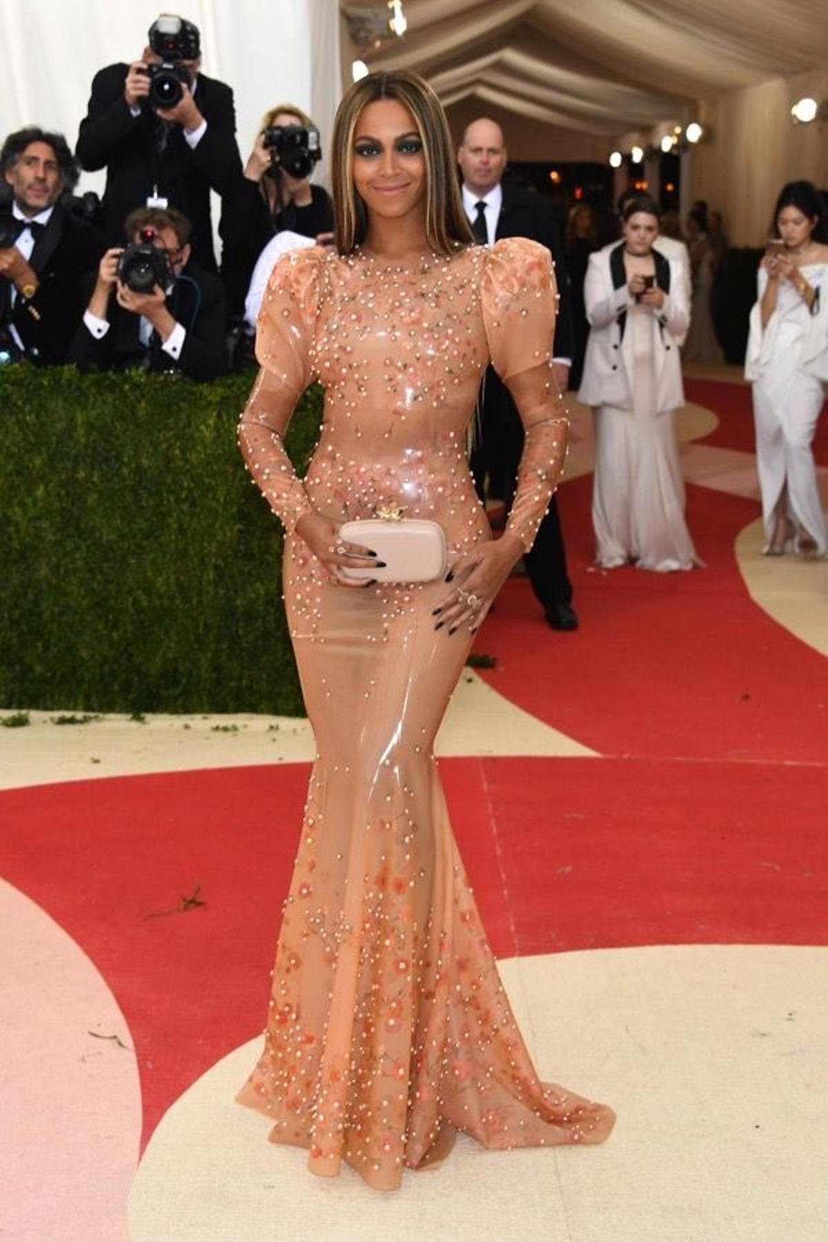 El vestido de látex de Beyoncé en la Gala Met 2016 - Woman
