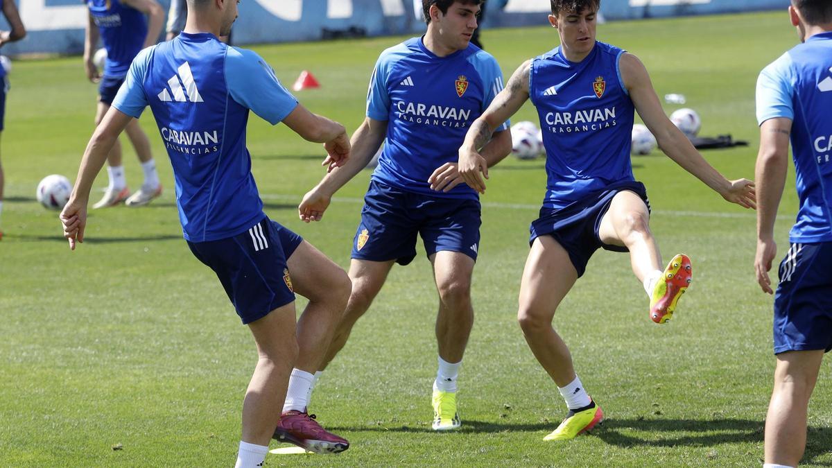 Imagen de un entrenamiento del Real Zaragoza el pasado curso