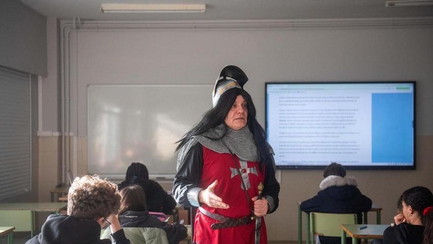 Alberto fachado, profesor del IES Monte das Moas caracterizado de Amadís de Gaula