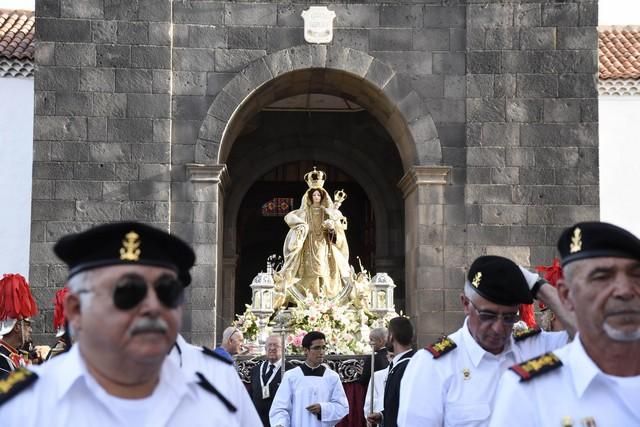 Procesión y embarque de la Virgen del Carmen