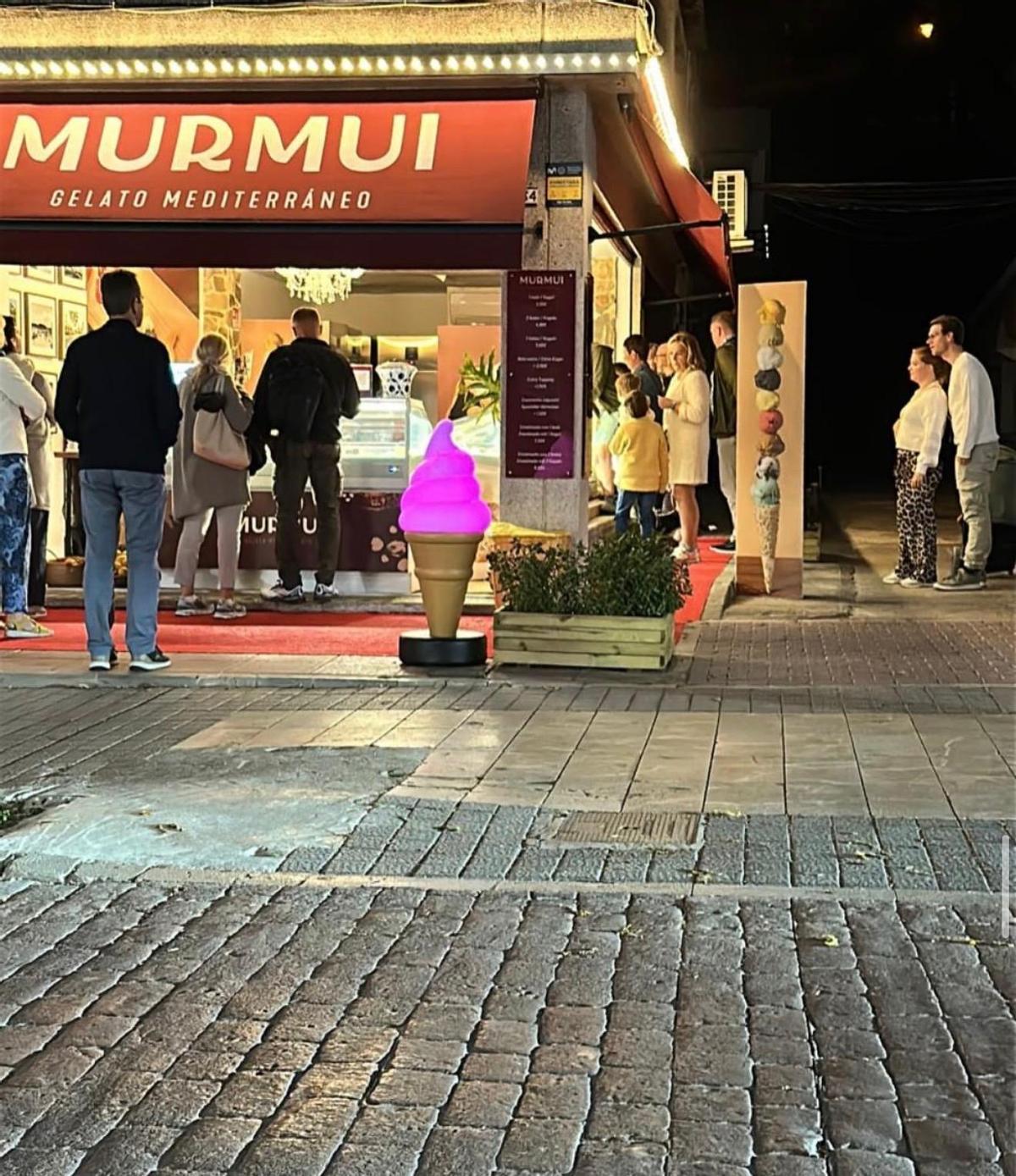 Murmui.