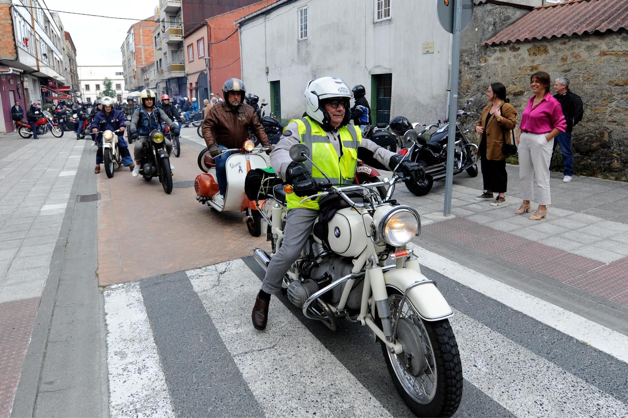 Cerca de cien veteranas toman las calles de Silleda