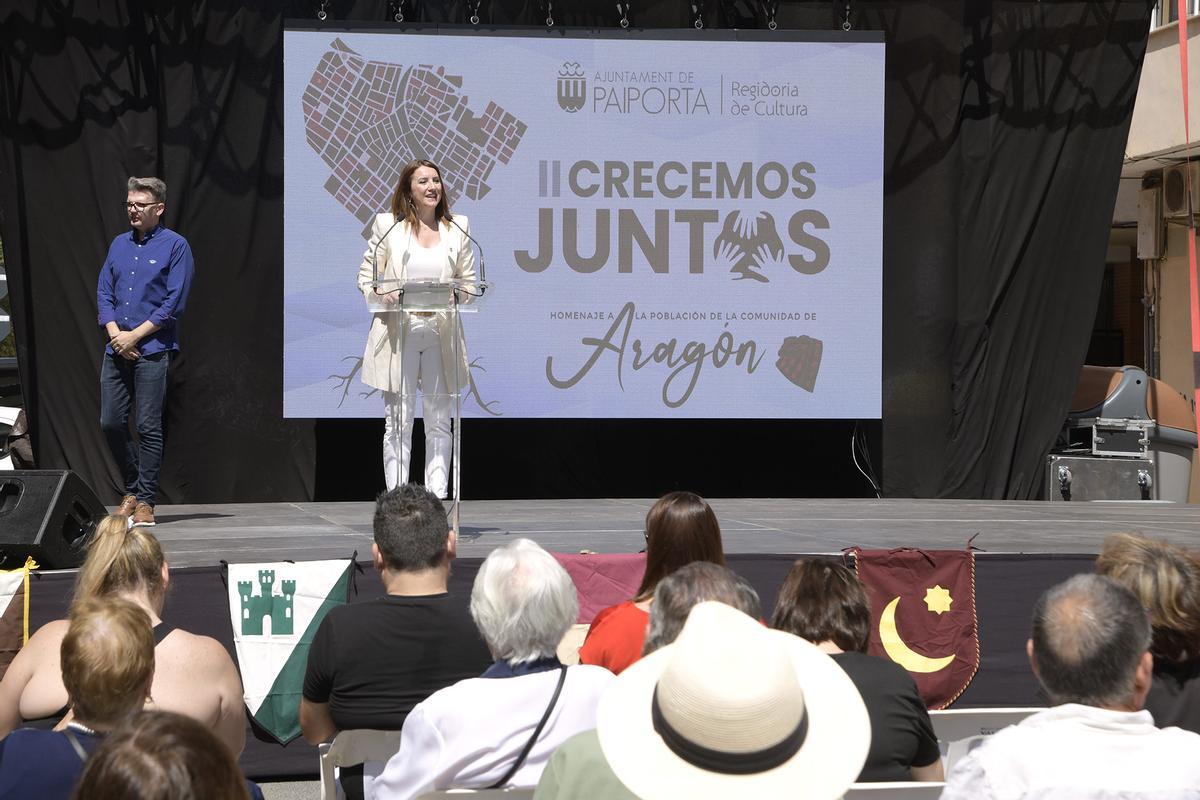 La concejala Esther Torrijos inaugura la jornada Crecemos Juntos de Paiporta.