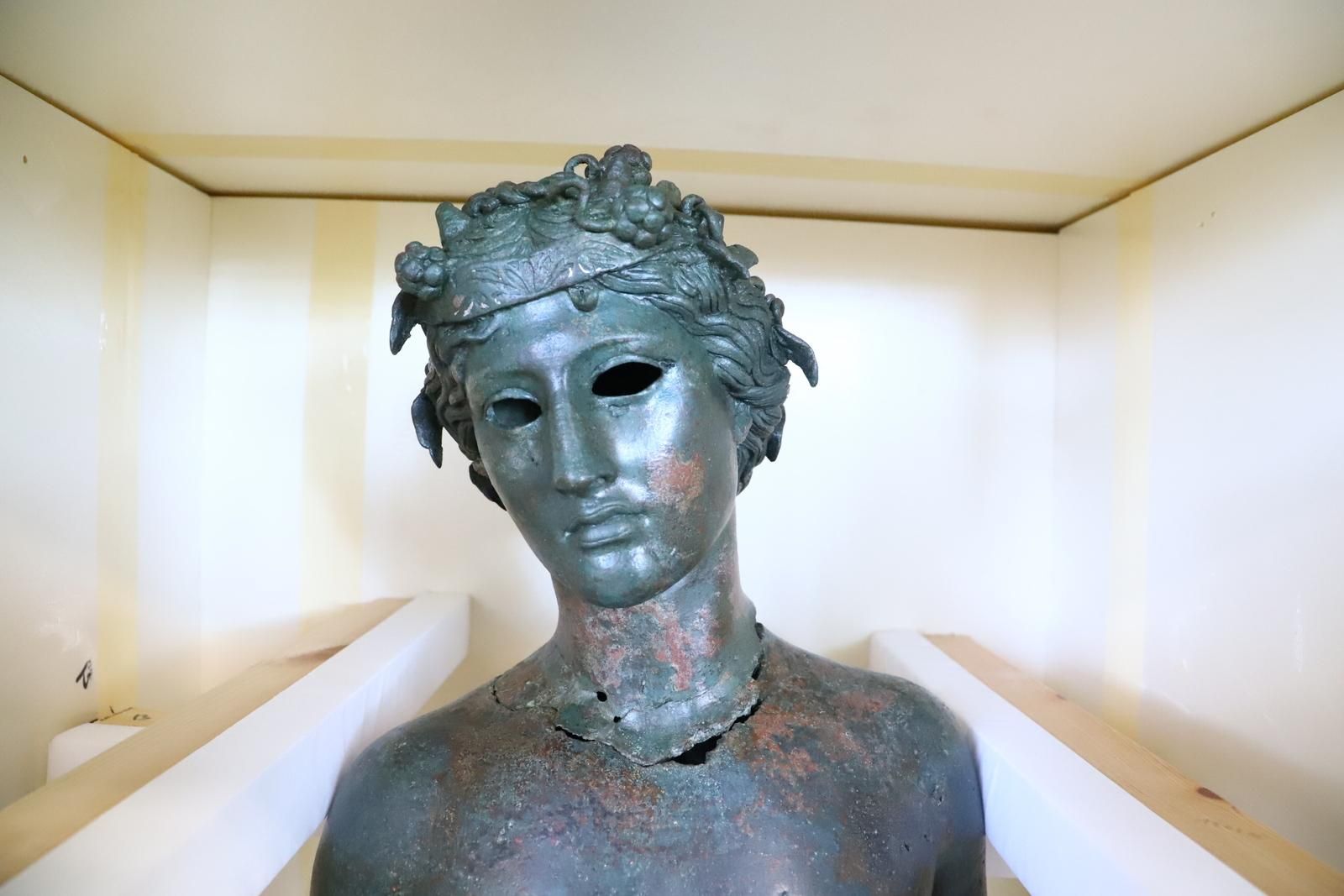 Los efebos de Pedro Abad en el Museo Arqueológico