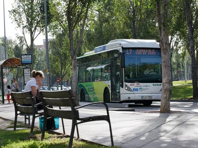 Sant Cugat tendrá nuevo servicio de buses urbanos: un acuerdo "histórico" con el AMB pone fin al conflicto