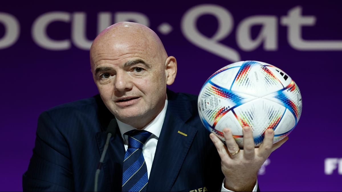 Gianni Infantino en una conferencia para el pasado Mundial de Qatar