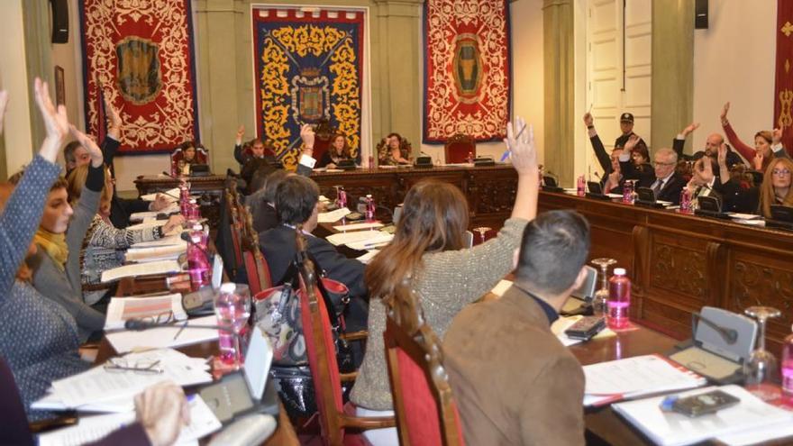 La oposición fija líneas rojas a Castejón para sacar adelante los presupuestos