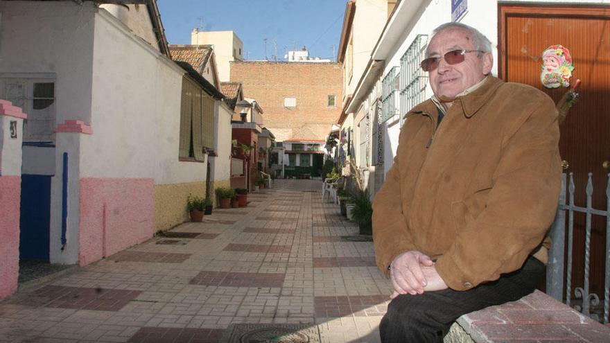 Francisco Jiménez, Paqui, en la antigua colonia de San Eugenio, donde estaba el obrador familiar.