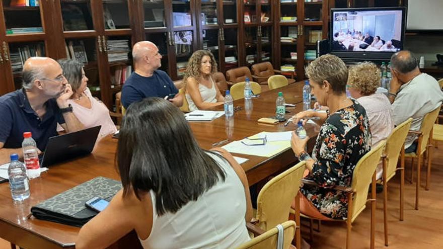 Imagen de la primera Mesa Técnica celebrada esta semana entre la Consejería de Educación y los principales sindicatos docentes en Canarias.
