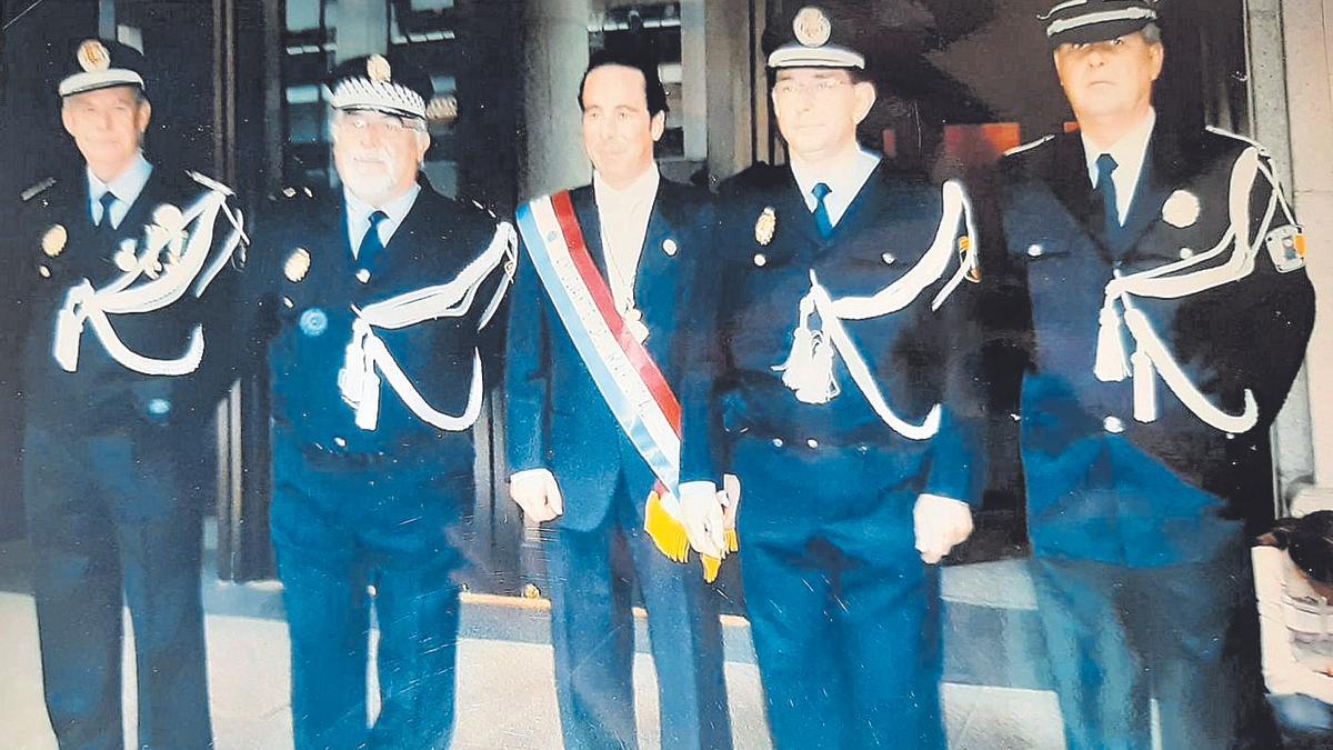 En un desfile por el Día de la Hispanidad en Estados Unidos cuando aún ejercía el cargo de agente.