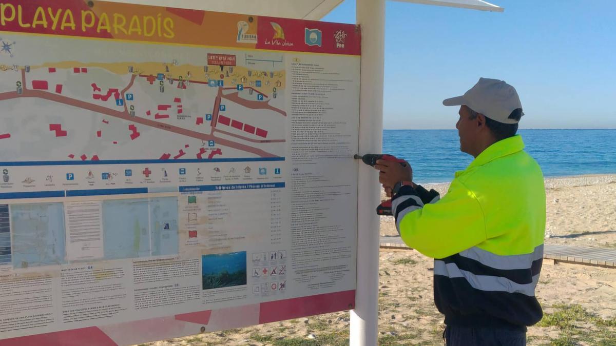 Puesta a punto de las playas de La Vila.