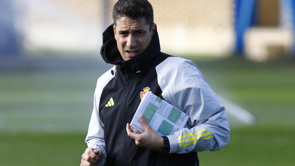 Julio Velázquez, en un entrenamiento con el Real Zaragoza.