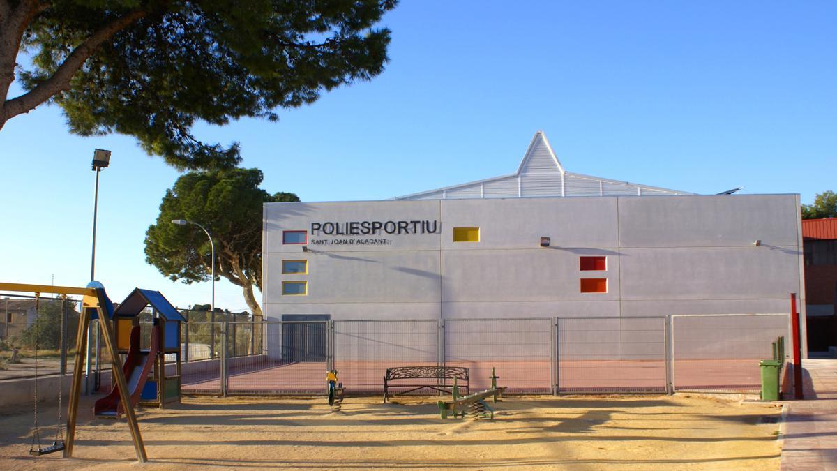 El pabellón polideportivo de Sant Joan.