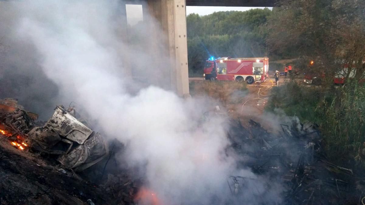 Accidente de un camión en la A-2, en Fraga