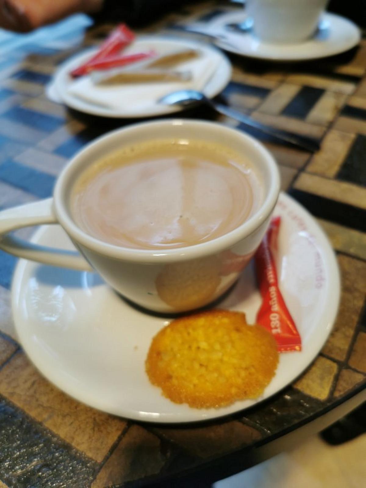 Café servido en la cafetería Hontanares.