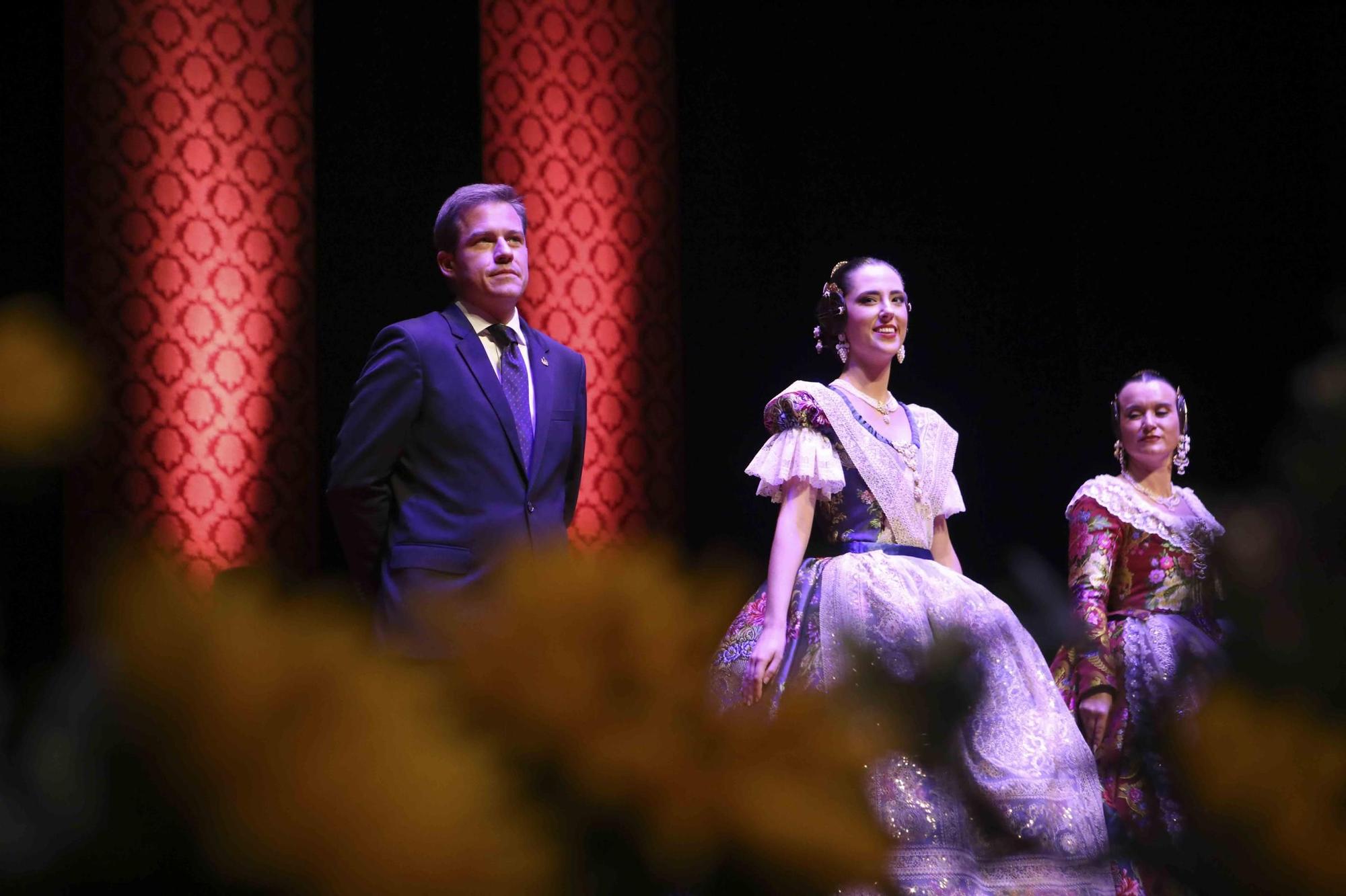 Así fueron las presentaciones de las falleras mayores de Xàtiva
