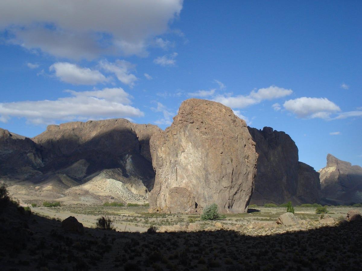 Piedra parada, Esquel