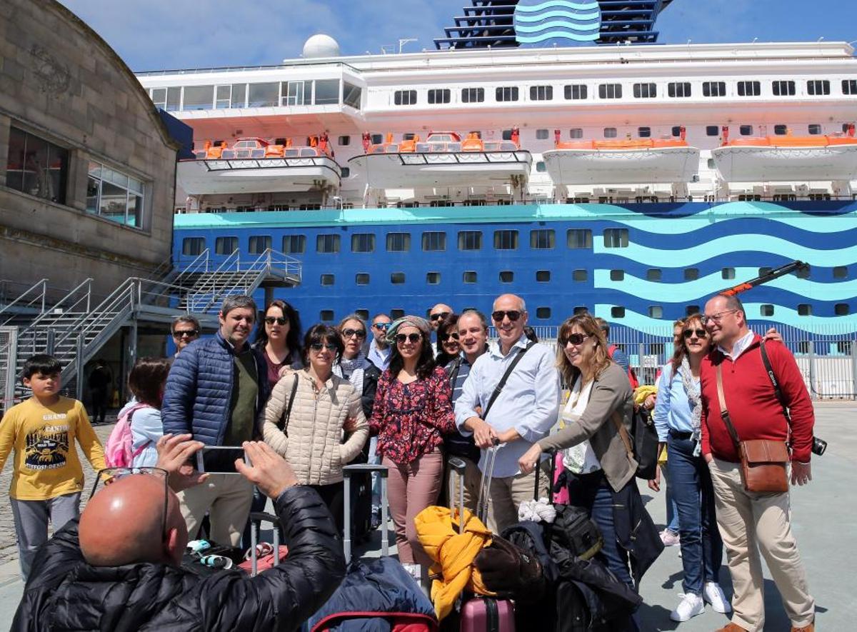 Atlantic Vigo Cruise logra con gran despliegue de medios la gestión fluida de 1.200 cruceristas.