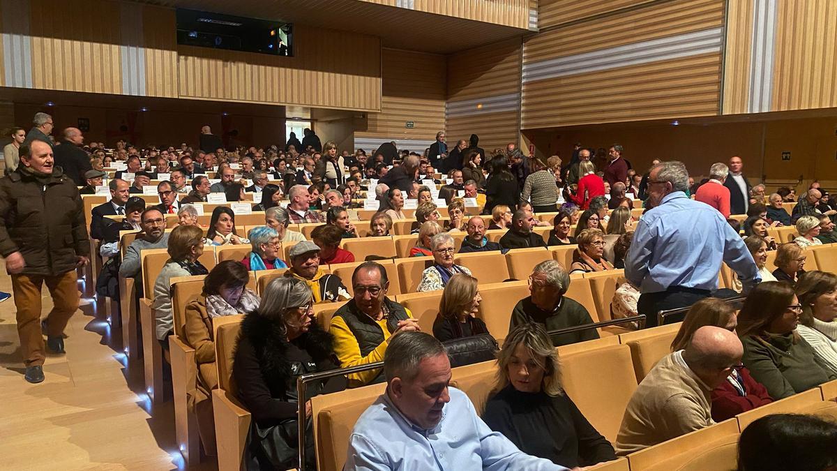 Público asistente al Concierto Navideño del Club.
