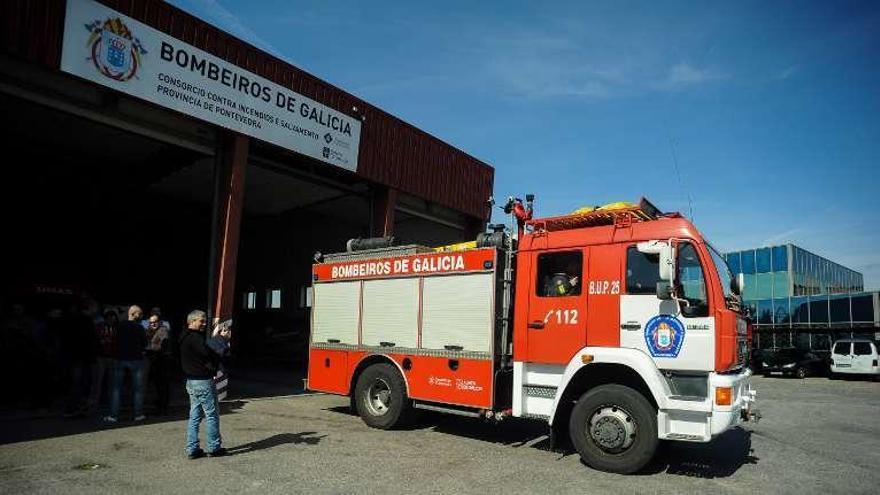 El parque de Bomberos en Vilagarcía. // Iñaki Abella