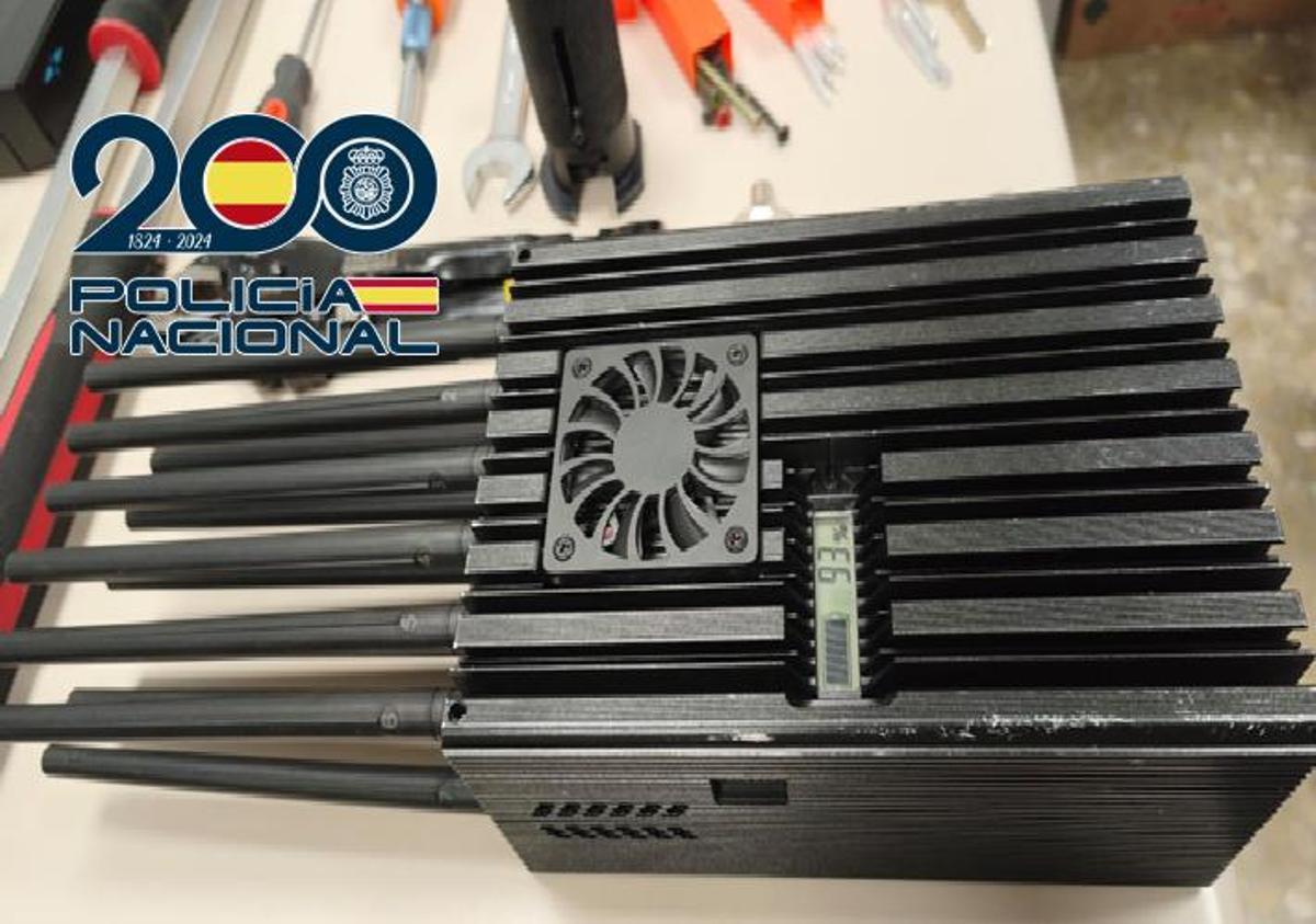 Detalle del inhibidor de frecuencia para neutralizar alarmas.