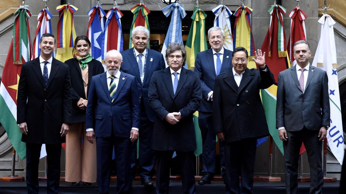 Foto de familia de los líderes del Mercosur, este jueves en Buenos Aires.