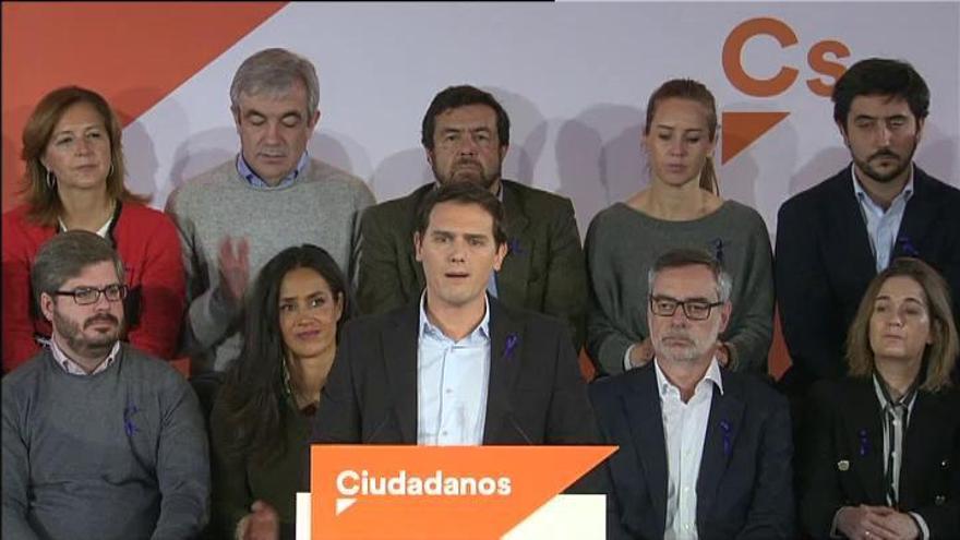 Rivera pide a Sánchez que rectifique y diga que no pactará con los separatistas en Cataluña