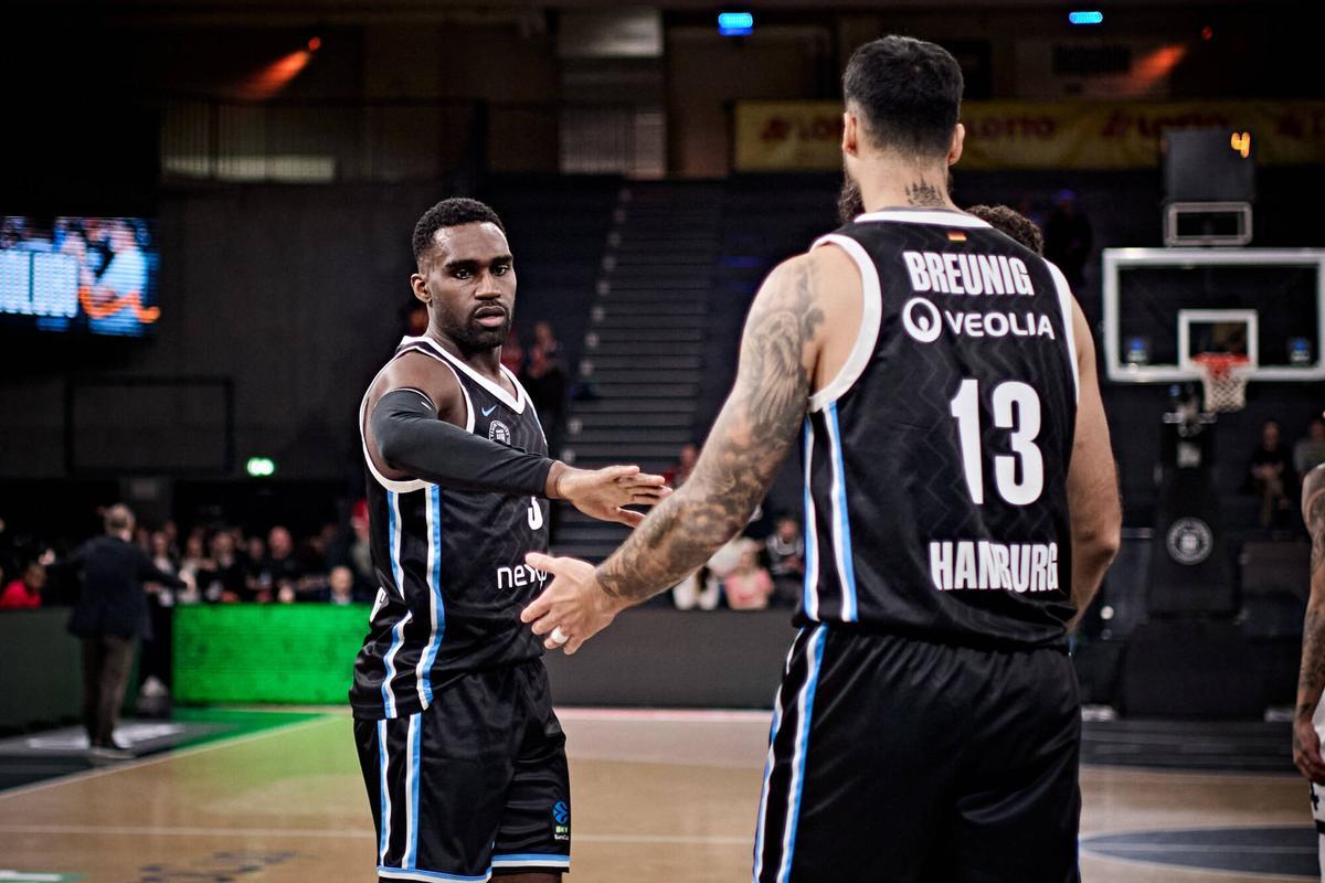 Imatges de l'Hamburg Towers-Baxi Manresa