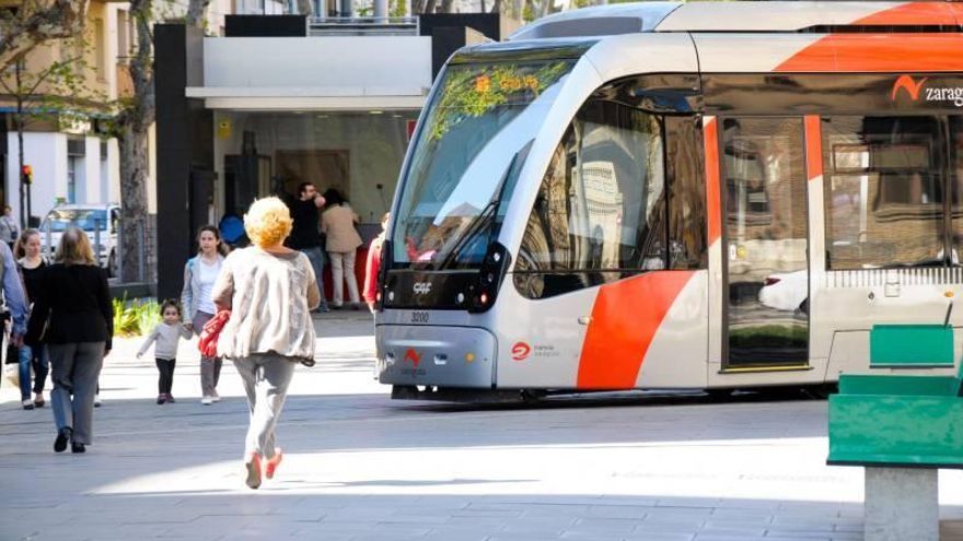 El tranvía funcionará 24 horas y habrá autobús a los recintos en el Pilar