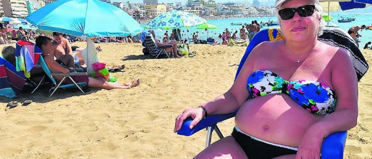 Carmen Machín disfrutando del verano en Las Canteras.