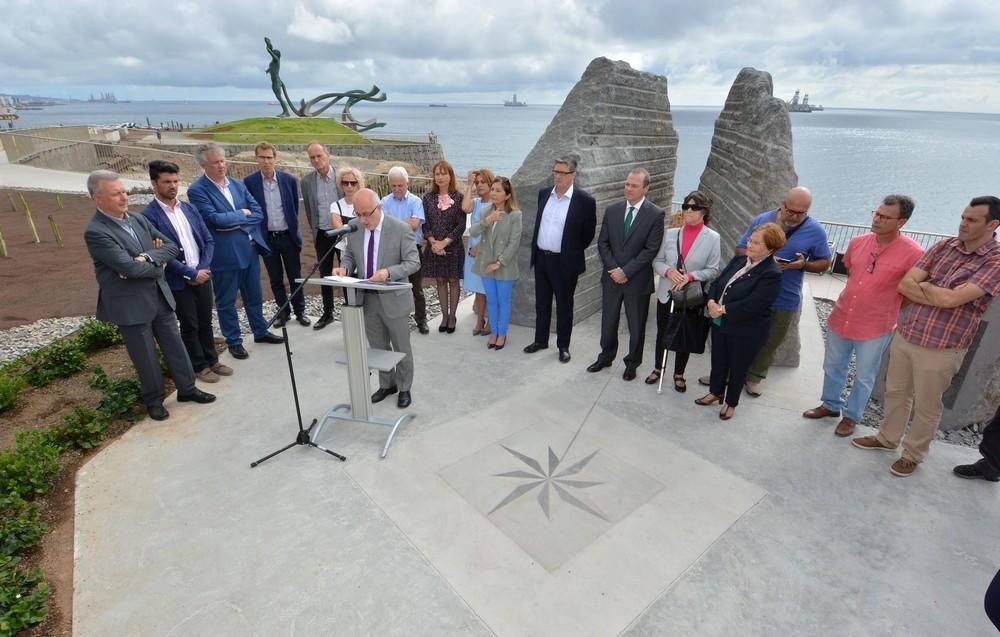 Inauguración del monumento de homenaje a los represaliados del Franquismo