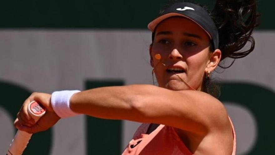 Leyre Romero se va de su primer Roland Garros con la cabeza bien alta