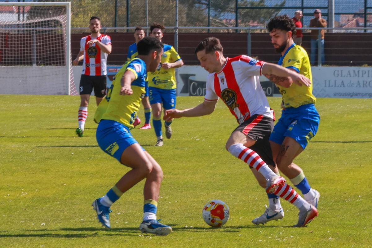 El Céltiga se lleva el derbi con el Cambados (2-0)