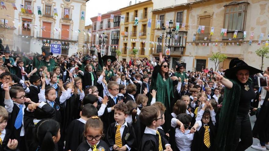 &#039;Aprendices&#039; de Harry Potter en la plaza de España