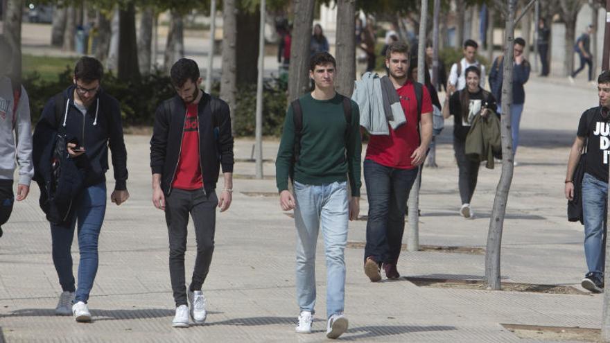 La UA convoca un centenar de plazas docentes