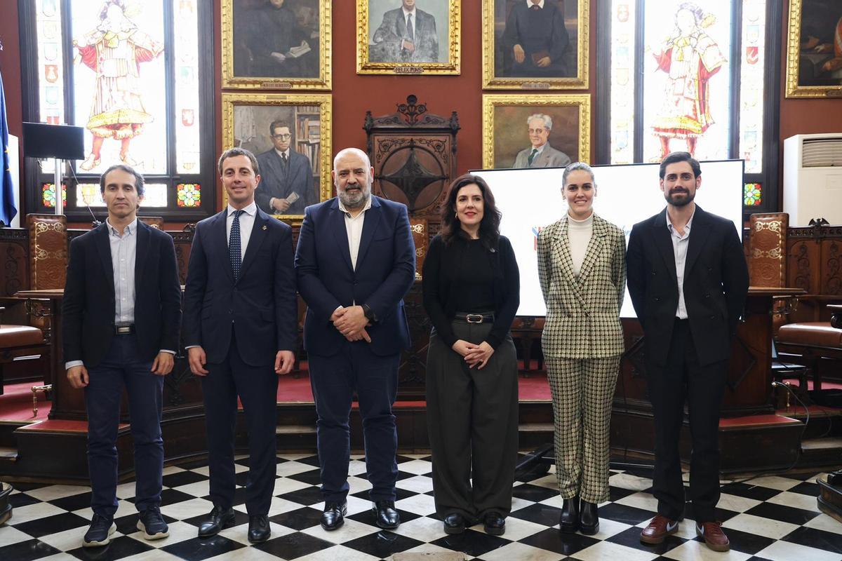 Representantes de las instituciones, durante la presentación del Plan.