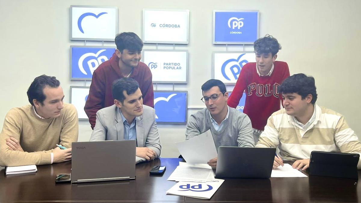 NNGG Córdoba destaca la reducción del precio de las segundas matrículas universitarias en Andalucía